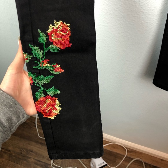 Topshop Floral Embroidered Jamie Jeans Black 26 - Picture 6 of 8